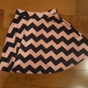 Rue 21 pink and navy chevron skirt size small